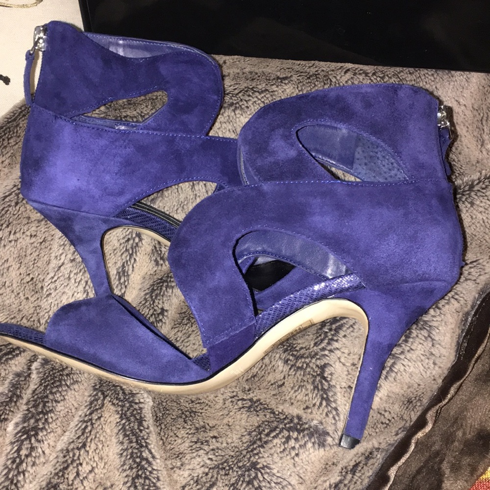 WHBM Peacock Blue zip up Cage Heel Size 6 - Picture 6 of 8